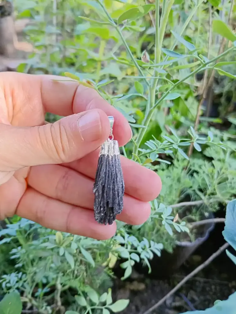 Dije Escoba de Bruja Taramita